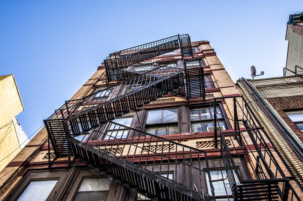 tenant lawyer free consultation